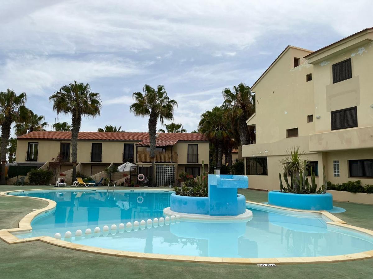 Parque Holandes Surf & Chill Bungalow 69, Quiet Green Oasis With Community Swimmingpool מראה חיצוני תמונה